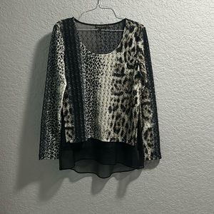 Alberto Malaki leopard print layered top. Scoop neck. Excellent condition.